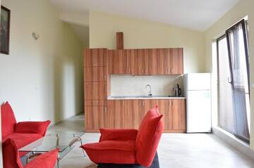 Фото номера Апартаменты с 1 спальней и частичным видом на море Апарт-отели Afrodita Apartments 2 г. Синеморец 9